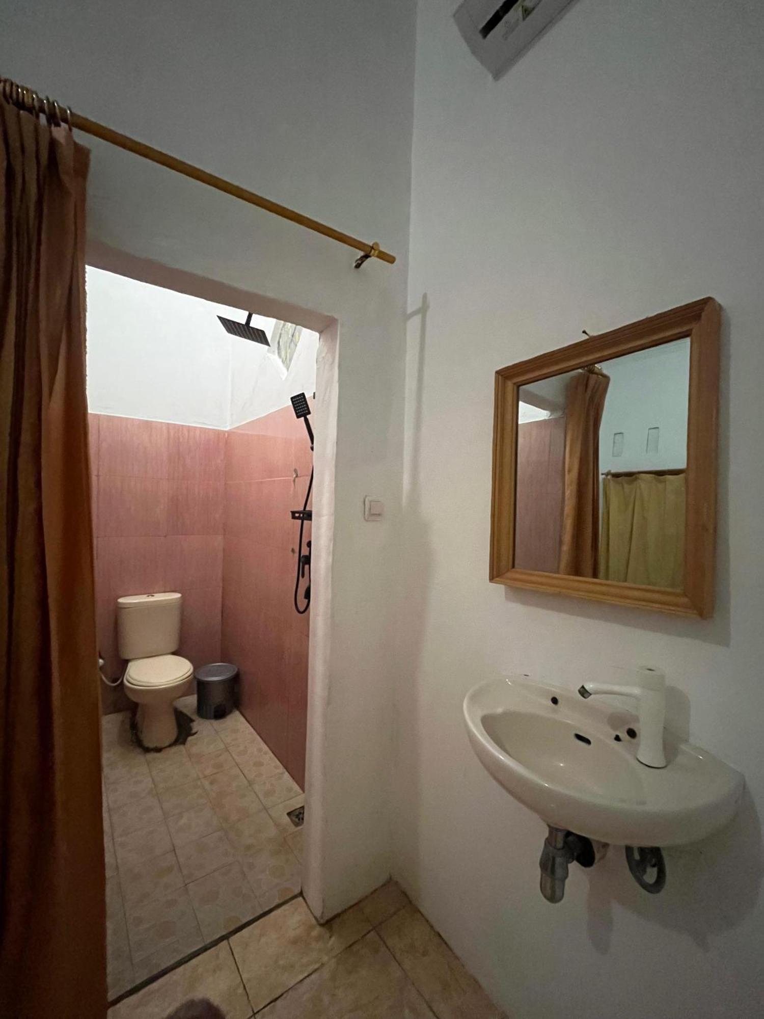 Homestay Roby Kuta (Lombok)